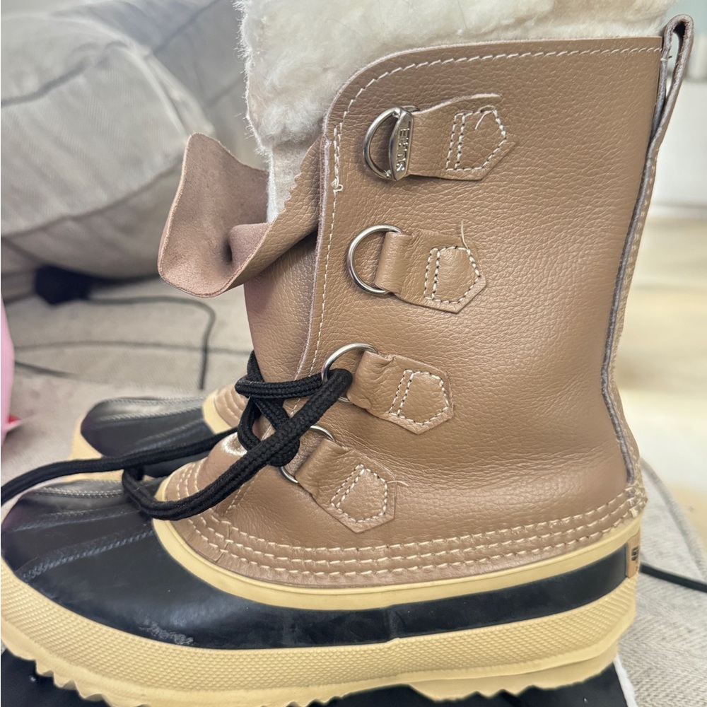 Sorel Tan and Black Winter Boots